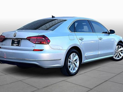 Used 2018 Volkswagen Passat 2.0T SE image 13