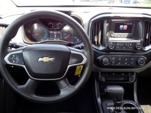 Used 2017 Chevrolet Colorado W/T w/ WT Convenience Package AWD/4WD image 9