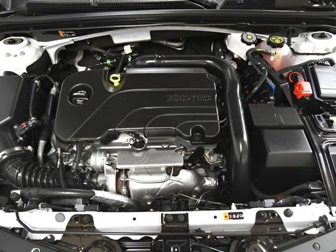 Used 2024 Chevrolet Malibu LT FWD image 36