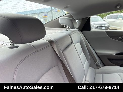 Used 2022 Chevrolet Malibu LT image 32