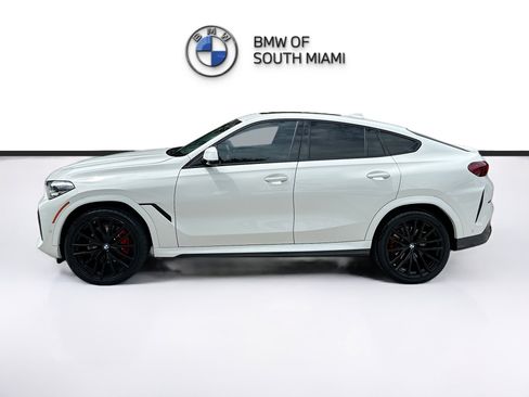 Certified 2023 BMW X6 xDrive40i w/ M Sport Package AWD/4WD image 3