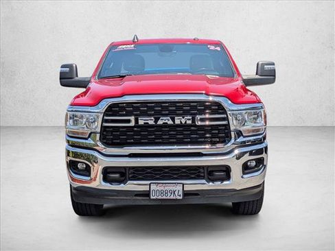 Used 2024 RAM 2500 Big Horn AWD/4WD image 3