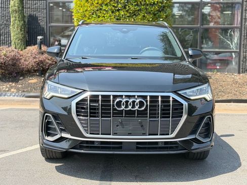 Used 2023 Audi Q3 2.0T Premium image 3