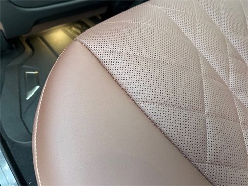 Used 2024 BMW X5 sDrive40i w/ Executive Package image 14