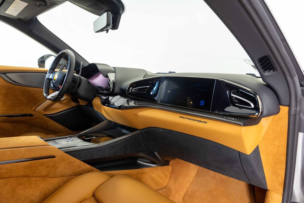 Used 2025 Ferrari Purosangue AWD/4WD image 48