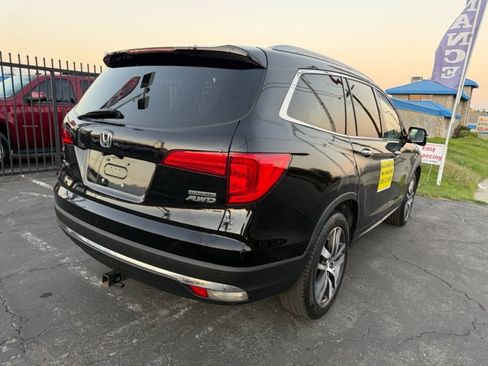 Used 2018 Honda Pilot Touring image 5