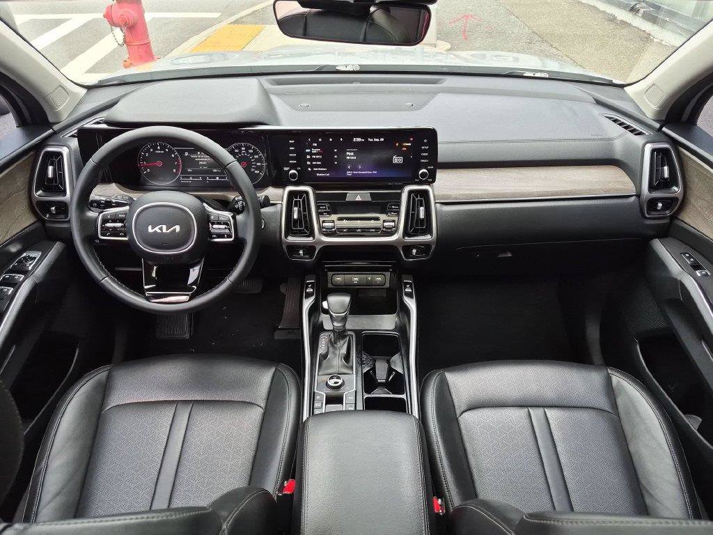 Certified 2023 Kia Sorento X-Line EX AWD/4WD image 24