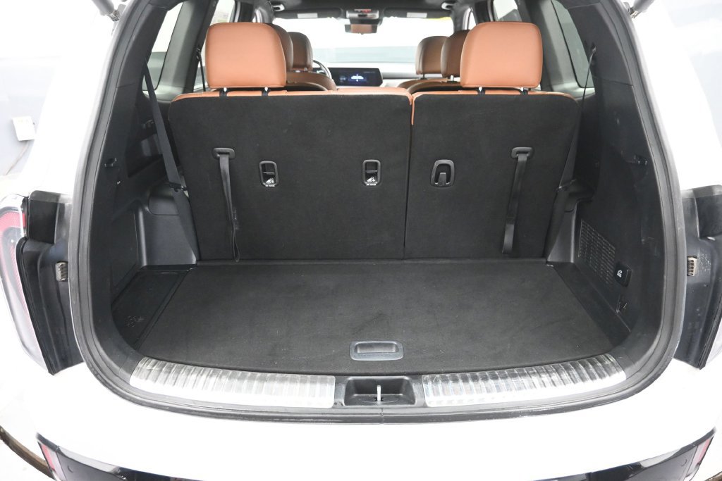 Used 2024 Kia Telluride SX Prestige X-Pro AWD/4WD image 11