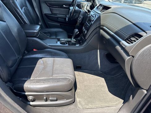 Used 2015 Chevrolet Traverse LT AWD/4WD image 12