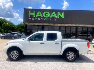 Used 2016 Nissan Frontier SV image 1