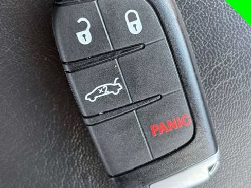 Used 2016 Chrysler 200 LX FWD image 21