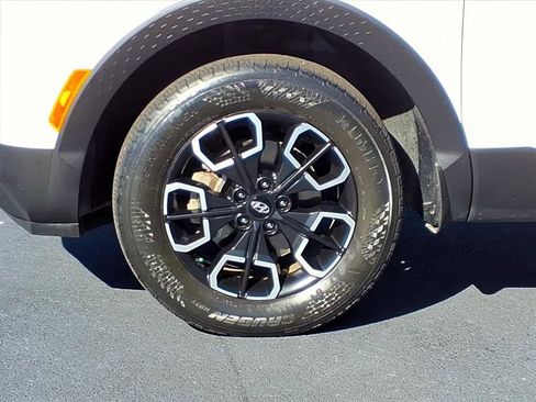 Used 2022 Hyundai Santa Cruz SEL w/ Activity Package image 9