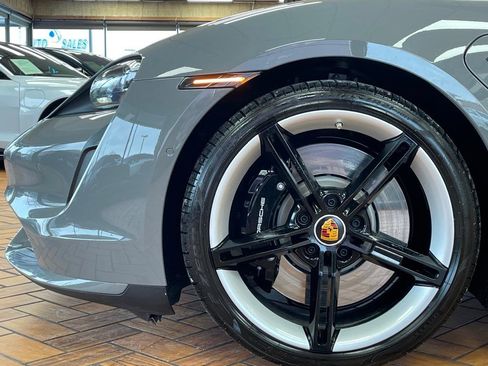 Used 2023 Porsche Taycan Turbo image 6