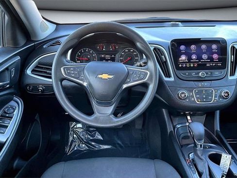 Used 2024 Chevrolet Malibu LT image 8