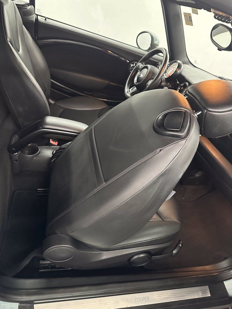 Used 2014 MINI Cooper Convertible FWD image 25
