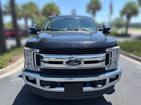 Used 2019 Ford F250 XLT w/ XLT Premium Package AWD/4WD image 10