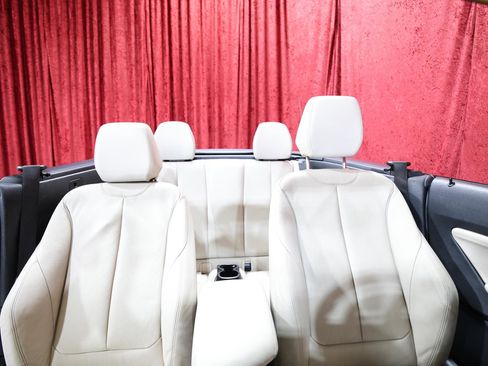 Used 2016 BMW M235i Convertible image 26