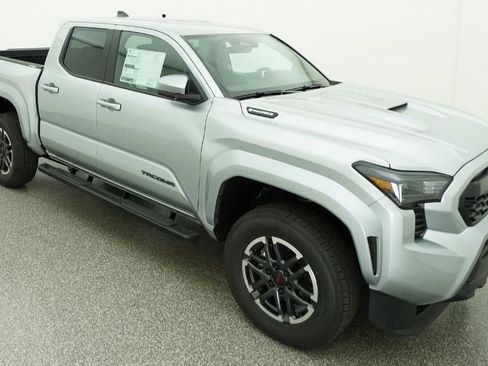 New 2026 Toyota Tacoma TRD Sport AWD/4WD image 13