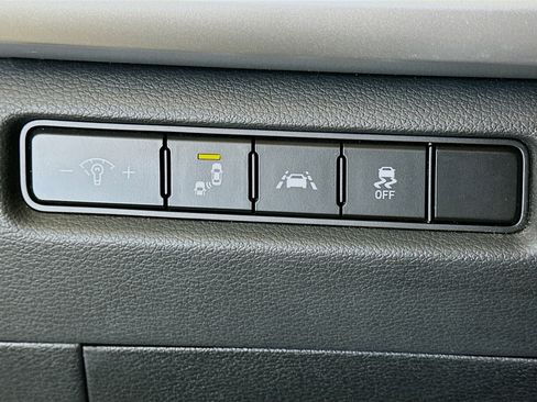 Used 2021 Kia Telluride LX image 17