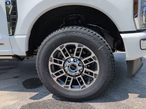 New 2026 Ford F250 Platinum w/ Platinum Plus Package AWD/4WD image 10