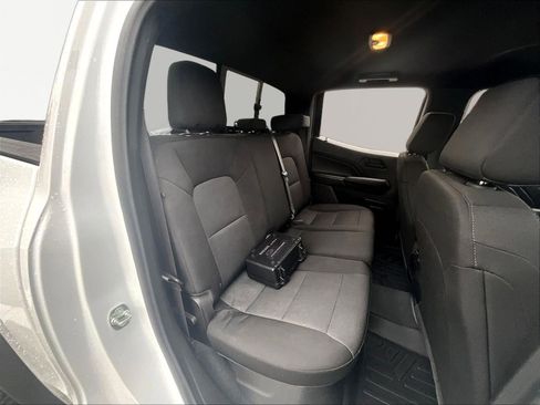 Used 2025 Chevrolet Colorado Trail Boss AWD/4WD image 25