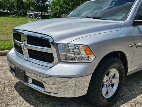 Used 2017 RAM 1500 Classic SLT image 7