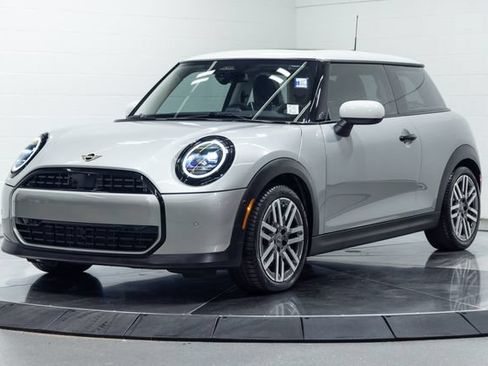 Used 2026 MINI Cooper 2-Door Hardtop FWD image 7