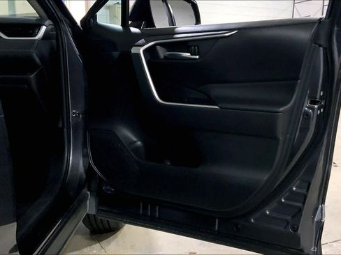 Used 2024 Toyota RAV4 XLE image 22