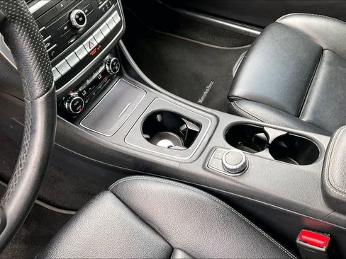 Used 2019 Mercedes-Benz GLA 250 4MATIC image 15