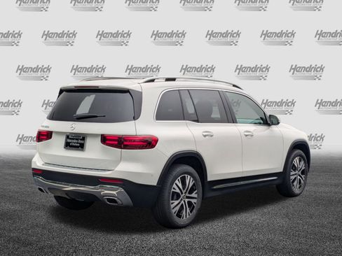 New 2025 Mercedes-Benz GLB 250 image 10