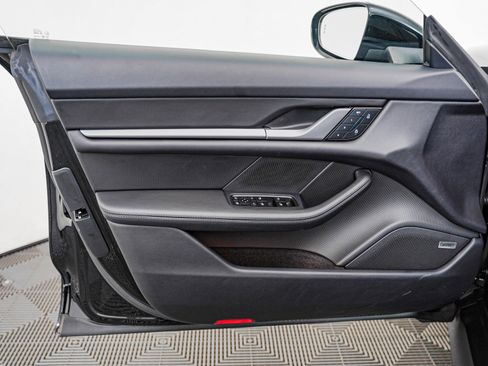 Certified 2025 Porsche Taycan RWD image 23