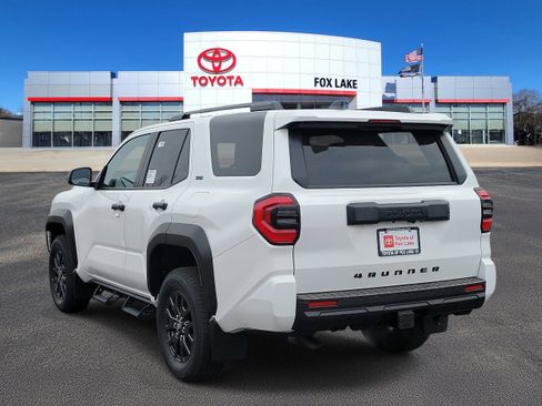 New 2026 Toyota 4Runner SR5 image 3