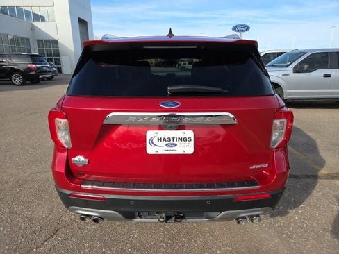 Certified 2024 Ford Explorer King Ranch w/ Technology Package AWD/4WD image 8