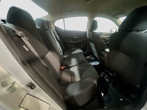Used 2021 Nissan Sentra SV FWD image 18