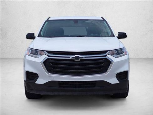 Used 2019 Chevrolet Traverse LS FWD image 2
