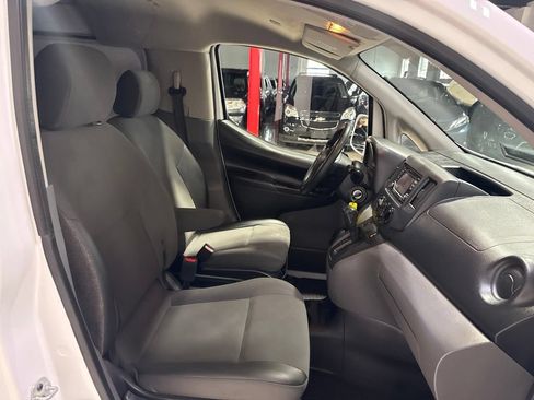Used 2018 Nissan NV200 SV FWD image 32