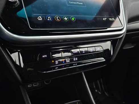 Used 2023 Chevrolet Bolt LT image 27