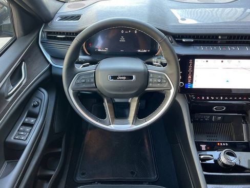 New 2026 Jeep Grand Cherokee L 4WD image 14