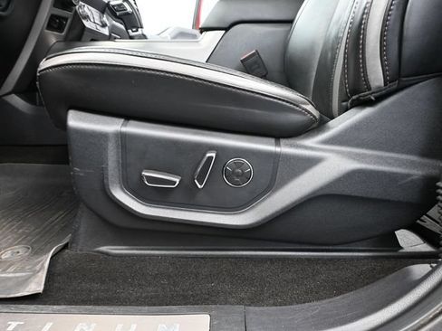 Used 2019 Ford F150 Platinum w/ Equipment Group 701A Luxury AWD/4WD image 21