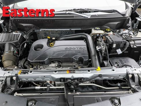 Used 2023 Chevrolet Equinox LT image 7