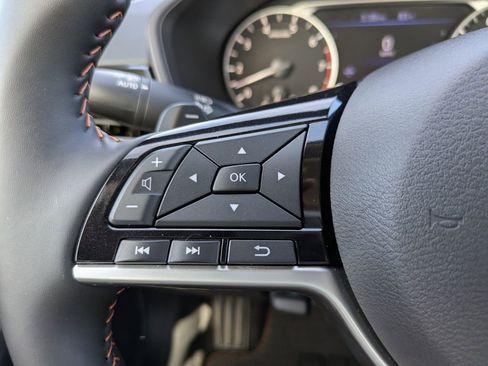 Used 2025 Nissan Altima 2.5 SR w/ SR Premium Package image 24