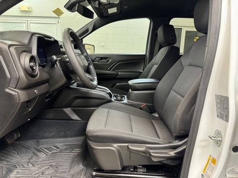 Used 2024 Chevrolet Colorado Trail Boss w/ Advanced Trailering Package image 13