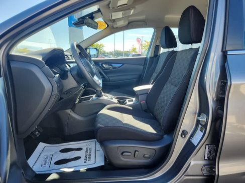 Used 2020 Nissan Rogue Sport SV image 21