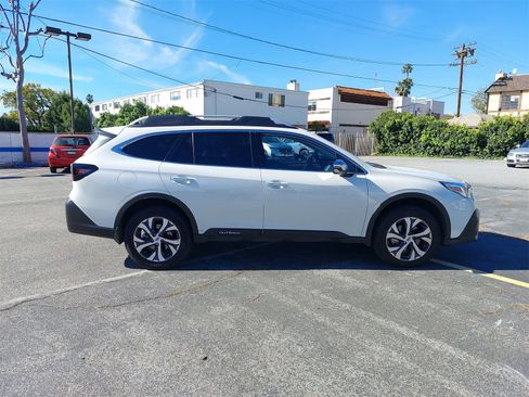 Used 2022 Subaru Outback Touring XT w/ Popular Package #2 image 8