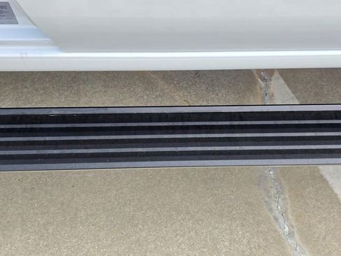 Used 2025 GMC Sierra 2500 Denali Ultimate image 11