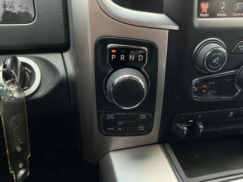 Used 2016 RAM 1500 Lone Star AWD/4WD image 23