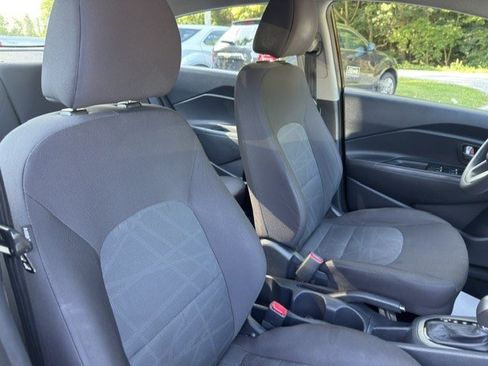 Used 2017 Kia Rio LX w/ Power Package FWD image 12