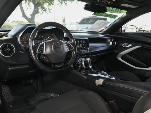 Used 2022 Chevrolet Camaro LT image 15