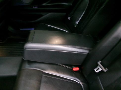 Used 2016 BMW 750i xDrive image 24