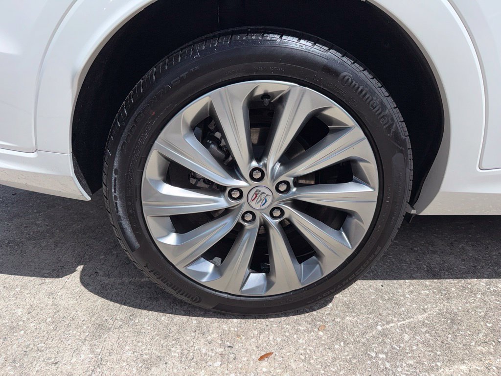 Used 2025 Buick Envista Avenir FWD image 42